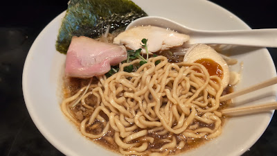 鶏そば・ラーメン Tonari 사진 2