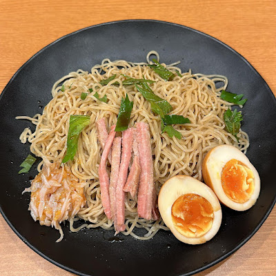 牛骨塩ラーメン 七壱 사진 4