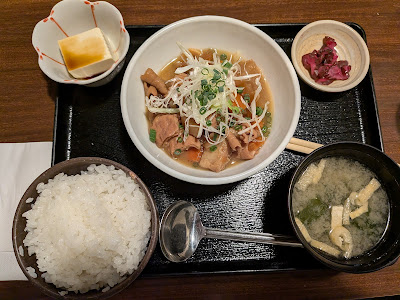 モツ兵衛 三田店 사진 3