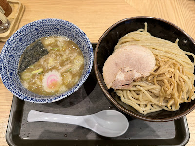 なぜ蕎麦にラー油を入れるのか。田町店 사진 3