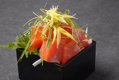 千客万来 炙り屋 鱻 せん 사진 5