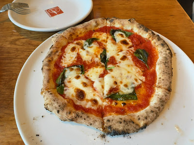 Pizza Salvatore Cuomo 사진 4
