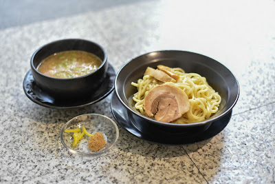 横浜家系ラーメン 道玄家アトレ新浦安店 사진 4