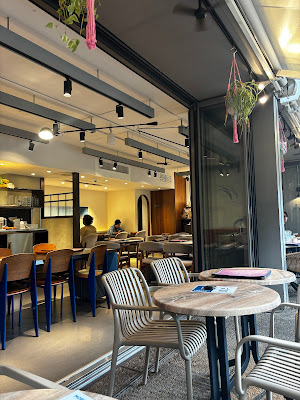 512 Cafe & Grill 사진 3
