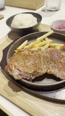 BISTRO&CAFE LOUNGE LA BOUCHERIE＜ラ・ブーシェリー＞虎ノ門ヒルズ 사진 2