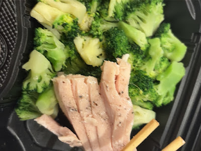 たっぷりタンパク肉とブロッコリー生活 赤坂店 사진 3