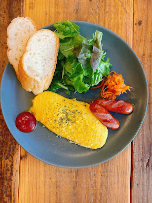 Lune Cafe and Dining 사진 2