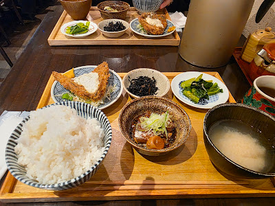 鯖黒煮専門店 食堂新 神保町 사진 4