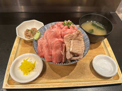 天然まぐろ専門店 まぐろ丼や恵み 사진 4