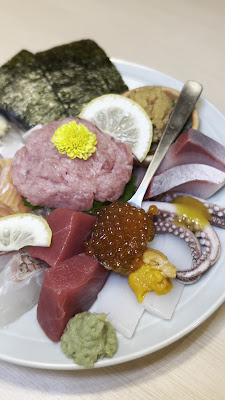 魚の登竜門 すしショップ百太郎 사진 2