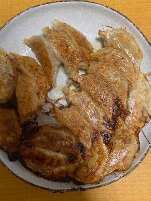 雷神餃子無人直売所 新小岩店 사진 3