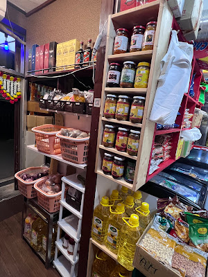 A-ONE ASIAN MART (HALLA FOOD)&RESTAURANT 사진 3