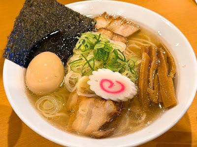 自家製熟成麺 吉岡 目白総本店 사진 4