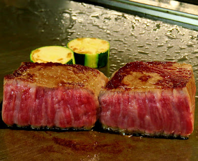 和牛鉄板焼ステーキ 丼と膳 Diner ray 사진 3