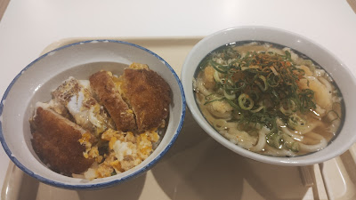 鶴丸うどん本舗 ららテラス川口店 사진 3