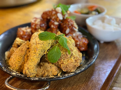 치킨 플러스 사진 2