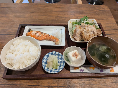 moreishごはんカフェ 사진 3