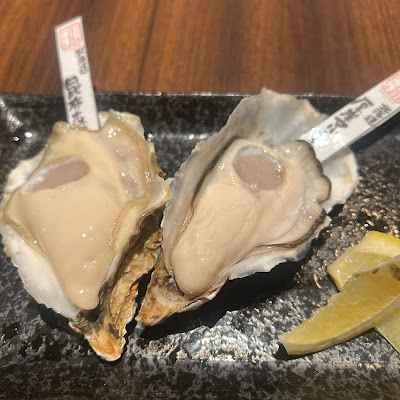 生牡蠣と日本酒 赤坂ソネマリ 사진 3