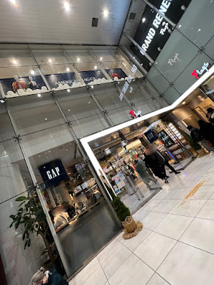 Gap Store Shinjuku Flagship 사진 2