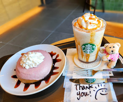 Starbucks Coffee - TSUTAYA BOOKSTORE Shintsunashima 사진 2