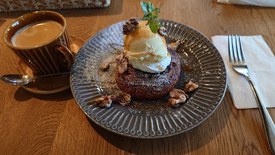 Deco`s Dog Cafe countryside Sabo 사진 3