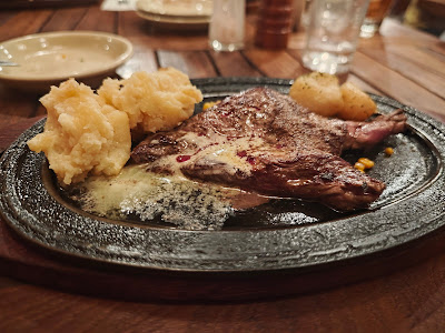 B&M Steak House 사진 5
