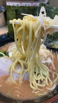 横浜らーめん 二代目 渡来武 사진 3