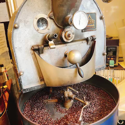 K.Base Roastery Lab. 狛江本店 사진 3