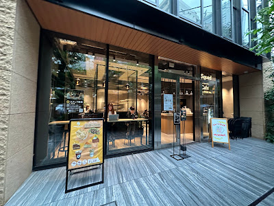 Squad Base Cafe by SIVA Inc. 사진 3