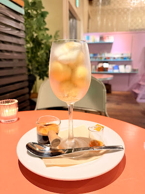 KICK BACK CAFE 사진 4