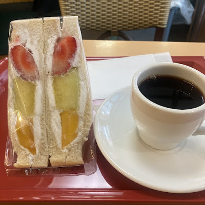 Three Kon Cafe 사진 5
