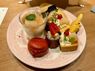 TEA ROOM KIKI -TEA & SCONE SPECIALTY STORE HIBIYA- 사진 4