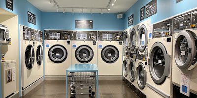 & Cafe Shirofuwa Laundry Hatagayakitaten Coin Laundry 사진 4