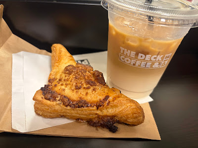 THE DECK COFFEE & PIE TAKE OUT SHOP 西新宿五丁目駅前店 사진 3