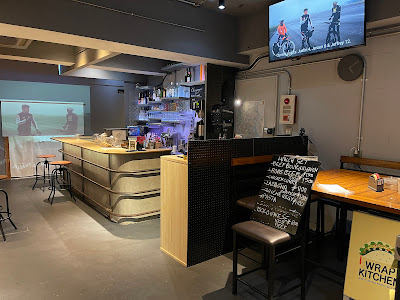 RLNG CAFE 사진 3