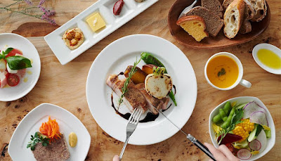 Farm to Me Restaurant 사진 3