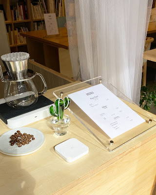 note library and cafe 사진 4