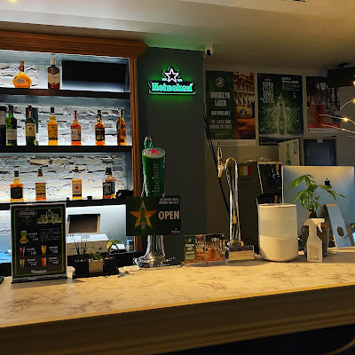 Frankies International Bar 사진 2