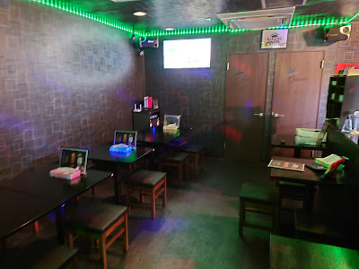 QUEEN ミャンマー料理店 MYANMAR KARAOKE 사진 3