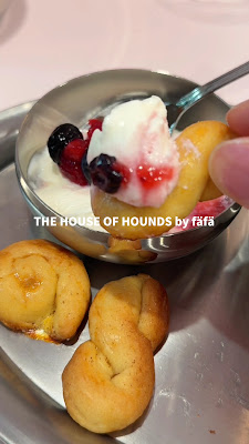 THE HOUSE OF HOUNDS by fäfä 사진 2