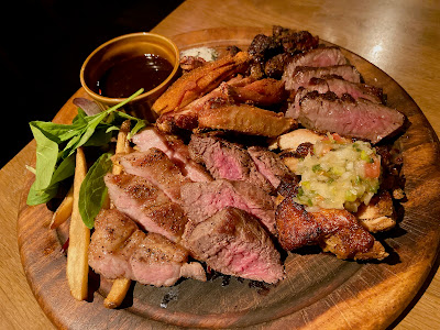 Rainbow Café & Grill 사진 3