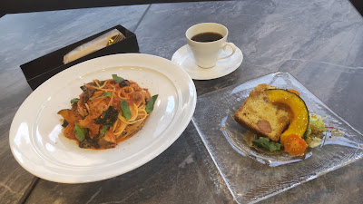 CAFE & BAR よかった YOKATTA 사진 2
