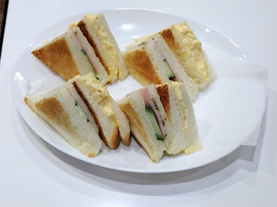 Abroad Udon & Cafe 사진 2