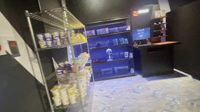 eSPORTS CAFE AIM 池袋本店 사진 2