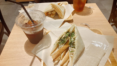 cafe-insquare 池袋駅東口 사진 3