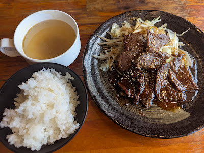 肉とともに滅ぶ 石神井公園店 사진 4