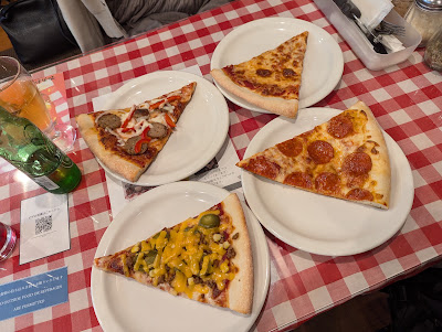 ROCCO'S NEW YORK STYLE PIZZA 사진 4