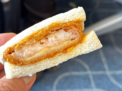 BLUE SKY Gate 15 Snack Bar 사진 2