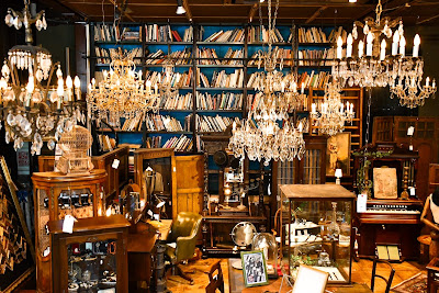 Globe Antiques 사진 4