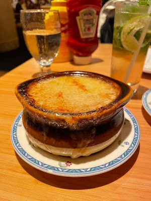 Theos (American Table) (Originally "Emporium Restaurant") 사진 3